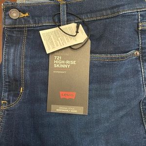 Levi’s 721 High Rise Skinny Blue.  New with tags
